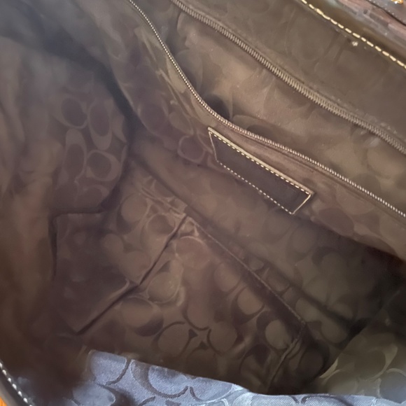 Authentic Coach Laptop Messenger - Picture 2 of 16